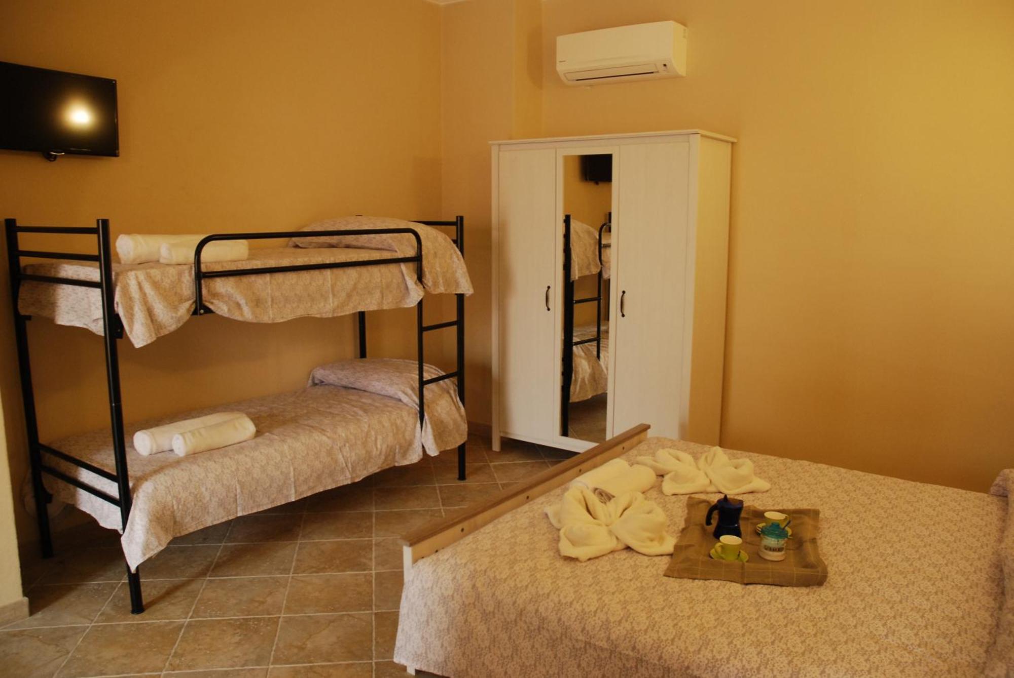 Alba Sarda Residence Iglesias Zimmer foto